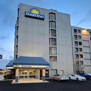 https://days-inn-near-the-falls.niagara-fallshotels.com