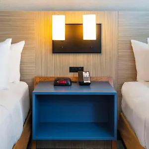 https://comfort-inn-airport-east.hotelsquebeccity.net